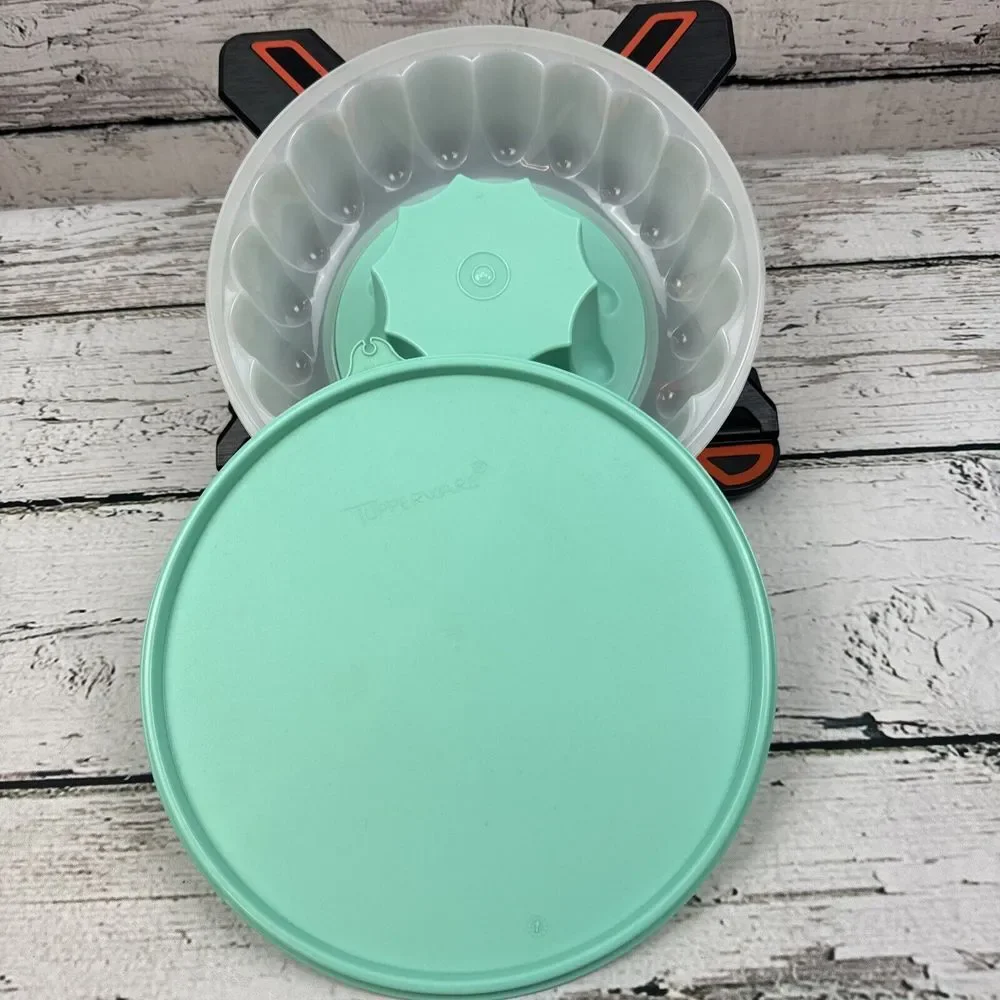 Tupperware Gel 'n Serve-Clear(1202) Ice Ring-Mint (1201) &‎ Cover-Mint (1203)
